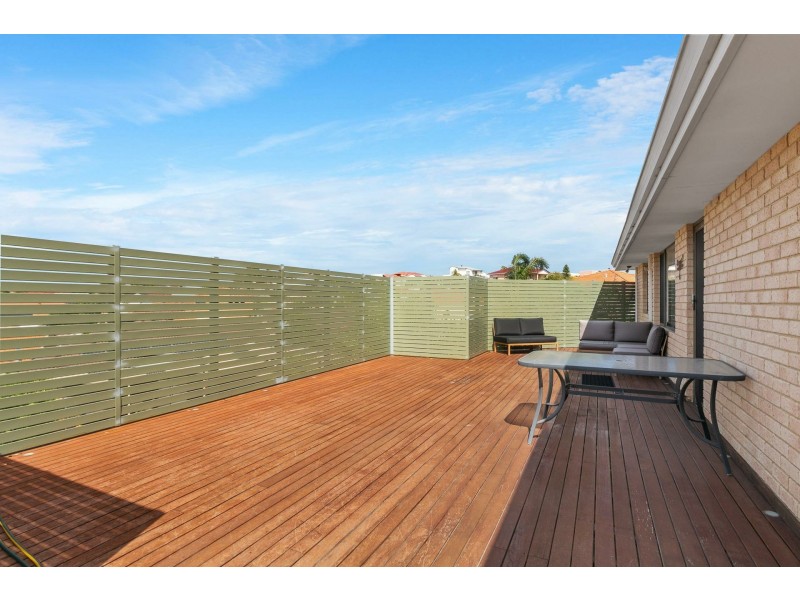 10 Clune Place, Coogee WA 6166