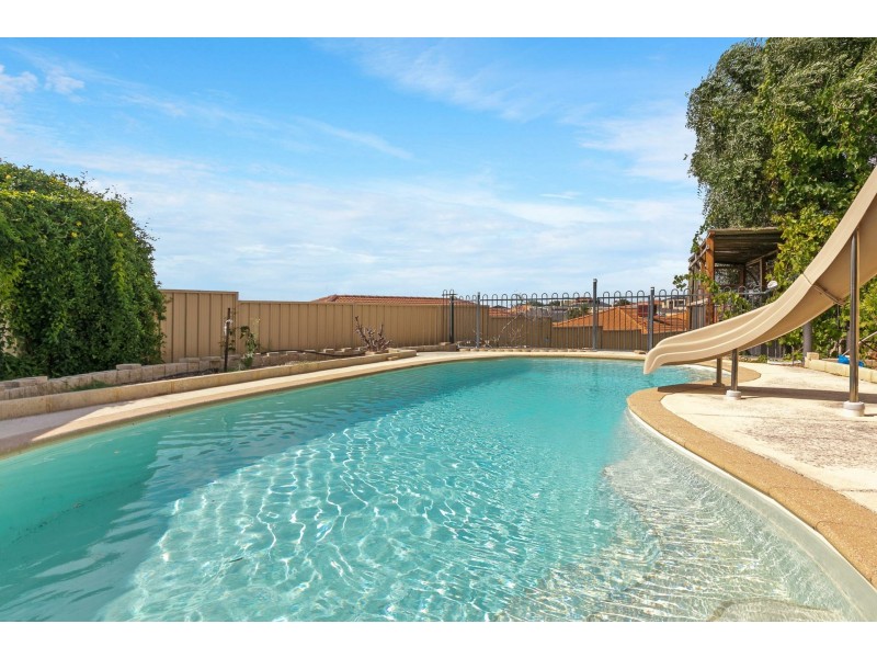 10 Clune Place, Coogee WA 6166