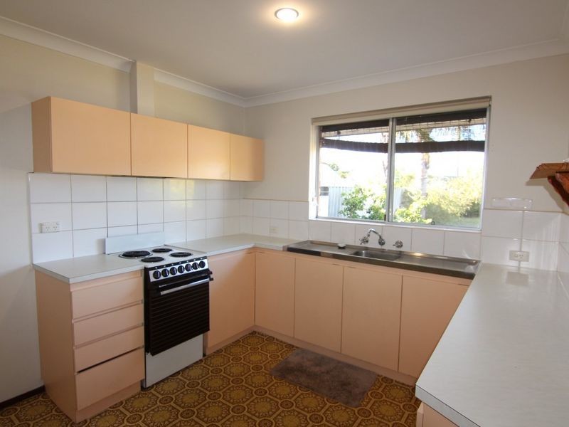 3/7 Caird Place, Parkwood WA 6147