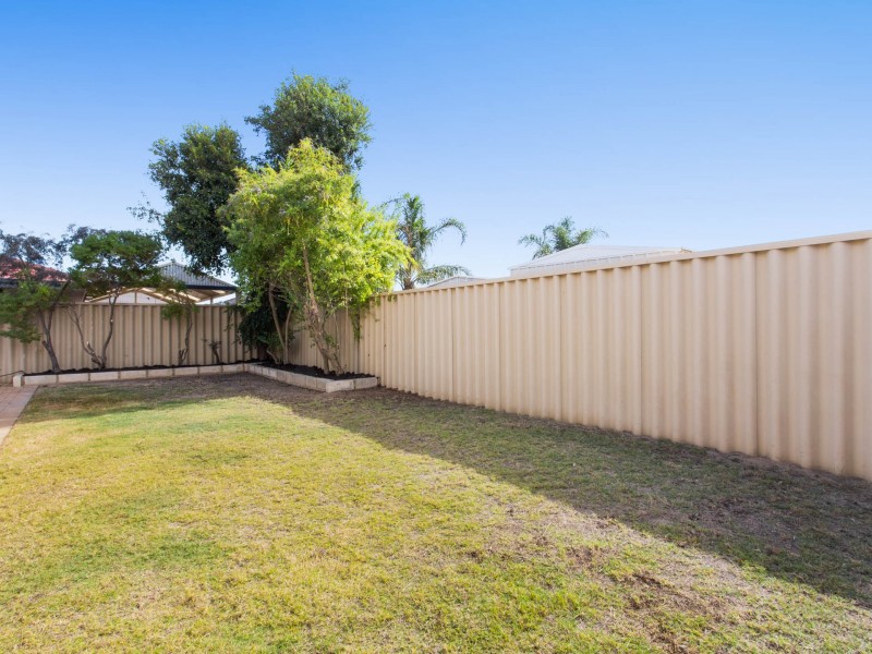 37 Beedelup Loop, Bibra Lake WA 6163