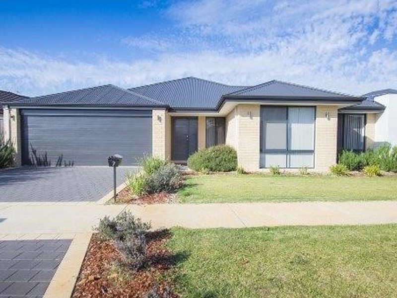 7 Appleton Road, Piara Waters WA 6112