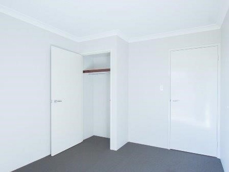 7 Appleton Road, Piara Waters WA 6112