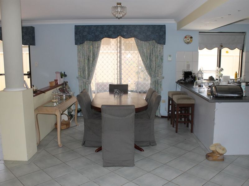 79 Fifth Ave, Rossmoyne WA 6148