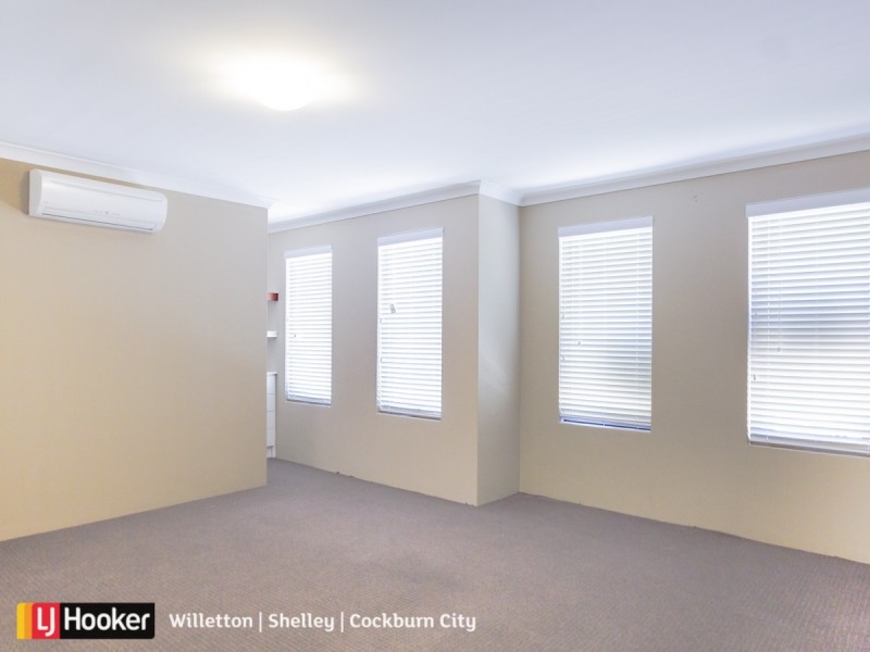 18 Marseille Gardens, Piara Waters WA 6112