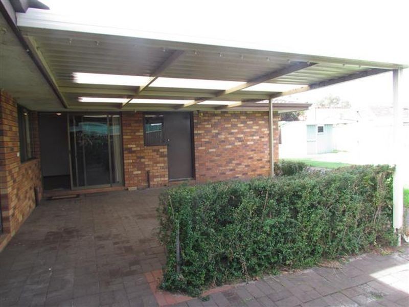 160 Parry Avenue, Bull Creek WA 6149