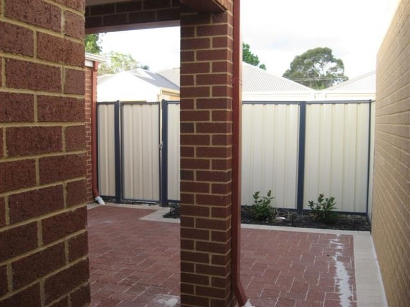 24 Bonner Lane, Armadale WA 6112