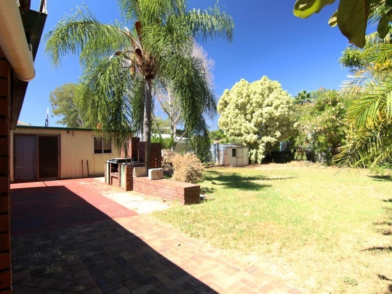 70 Lacey Street, Beckenham WA 6107