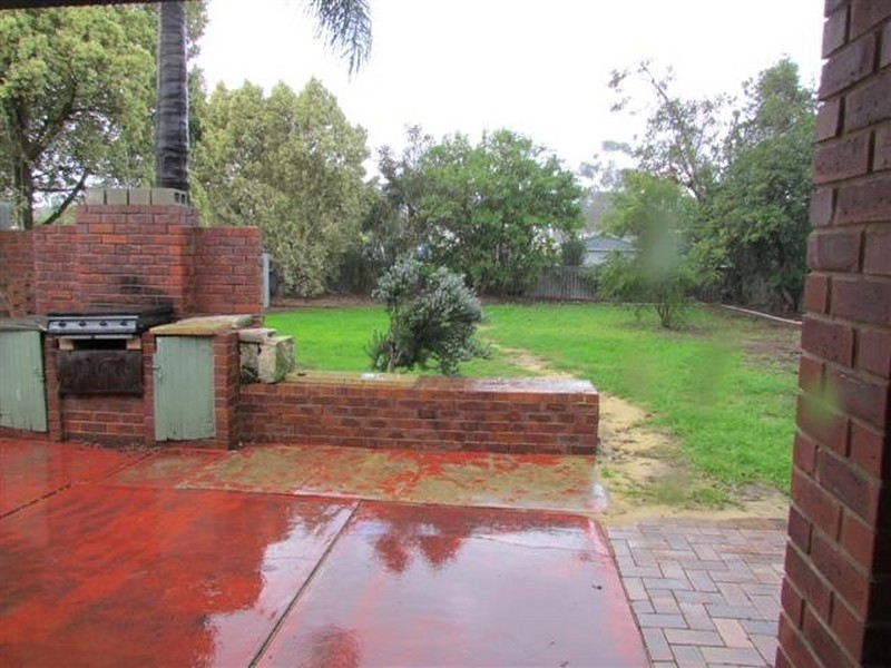 70 Lacey Street, Beckenham WA 6107