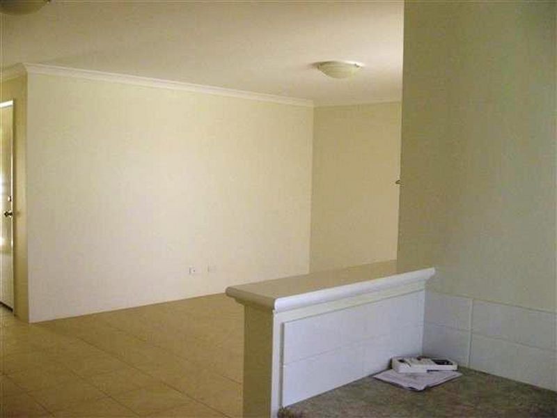 4/10 Delamere Way, Camillo WA 6111