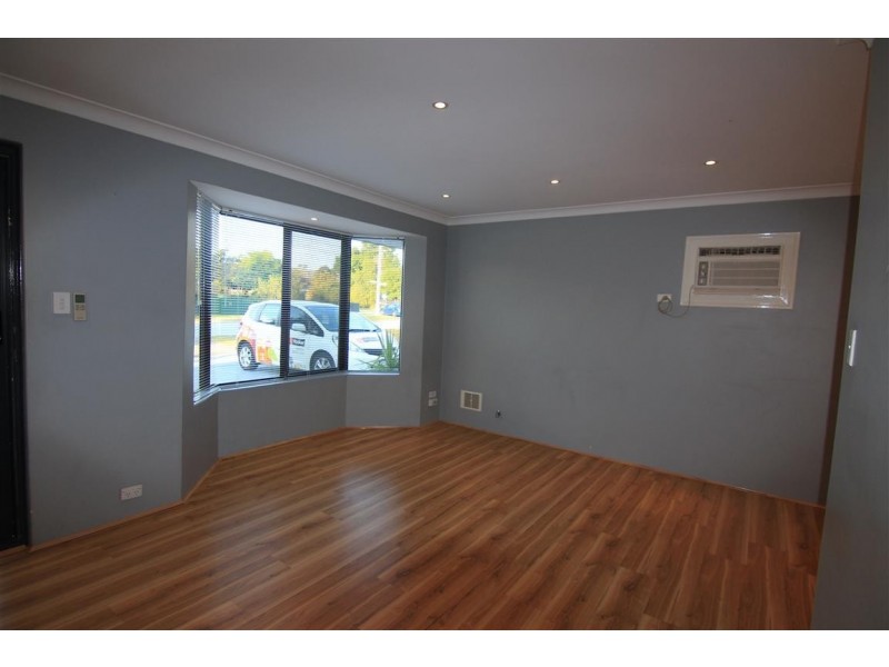 2 Grealis Street, Armadale WA 6112