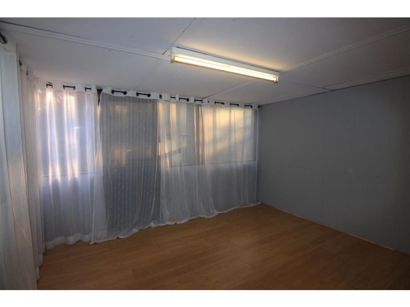 2 Grealis Street, Armadale WA 6112