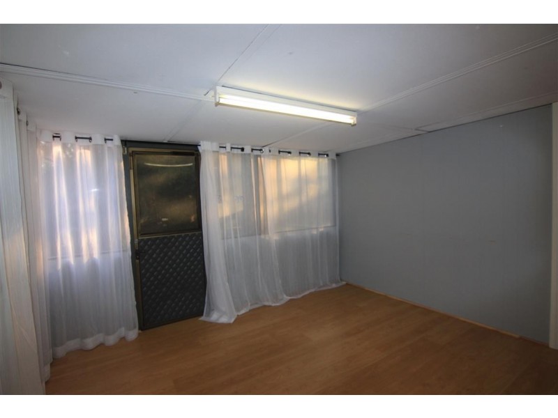 2 Grealis Street, Armadale WA 6112