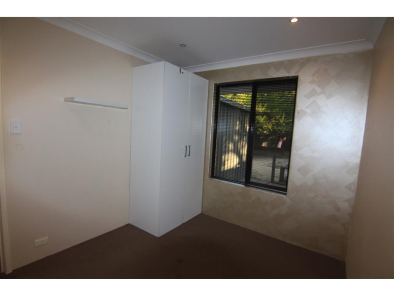 2 Grealis Street, Armadale WA 6112