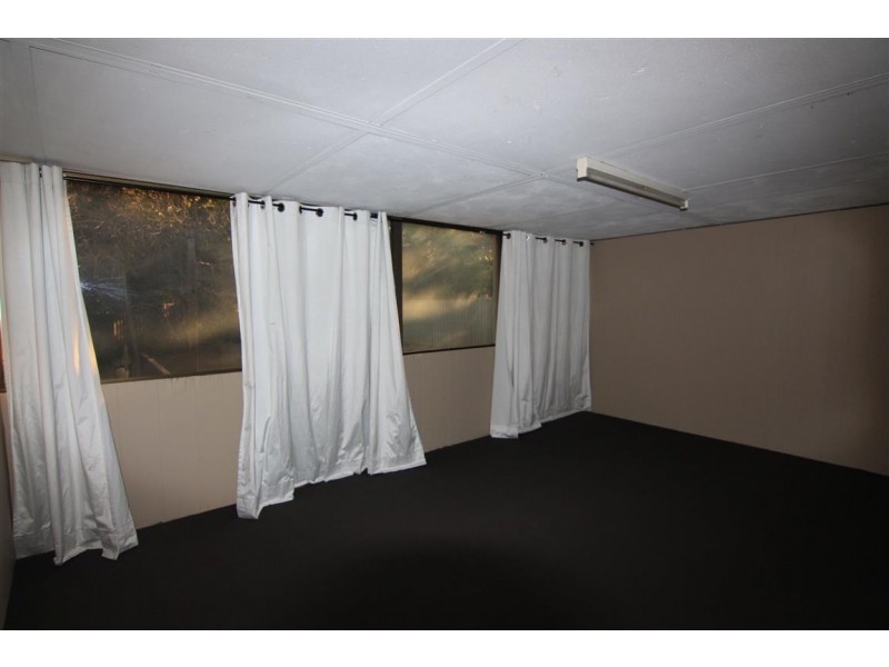 2 Grealis Street, Armadale WA 6112