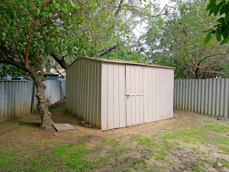 2 Grealis Street, Armadale WA 6112