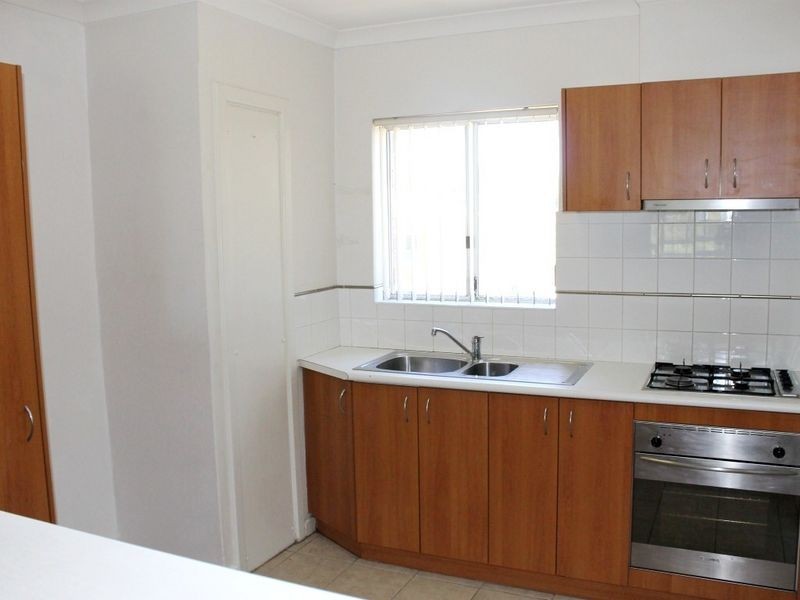 31/15 Friar John Way, Coolbellup WA 6163