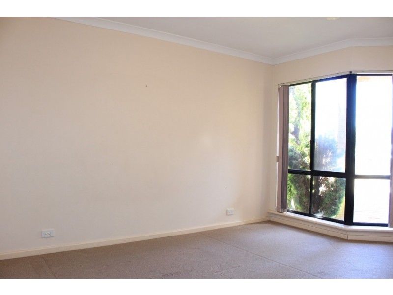 Villa 1/47 King Street, Coogee WA 6166