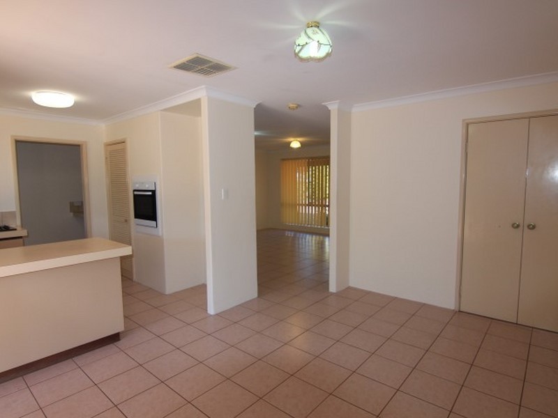 19 Libson Court, Parkwood WA 6147