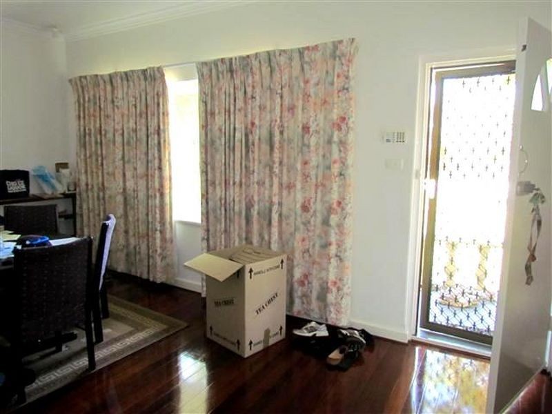41 Goss Avenue, Manning WA 6152