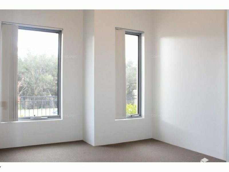 Unit 1/41 Bellarazio Promenade, Aveley WA 6069