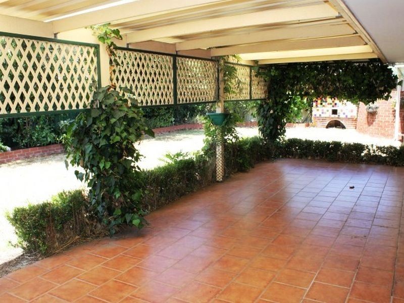 42 Panamuna Drive, Willetton WA 6155