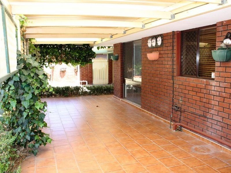 42 Panamuna Drive, Willetton WA 6155