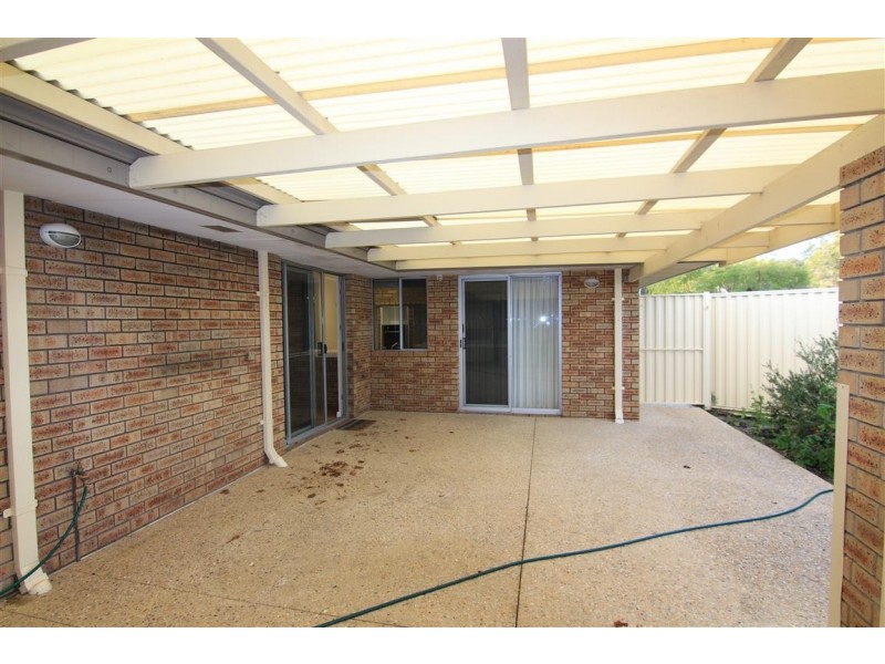 25 Ningaloo Way, Thornlie WA 6108