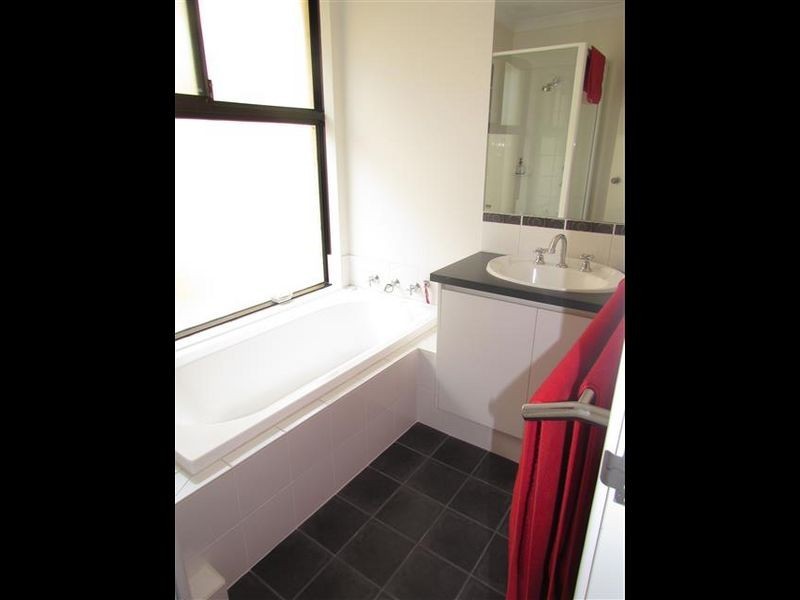 11 Bunratty Link, Canning Vale WA 6155