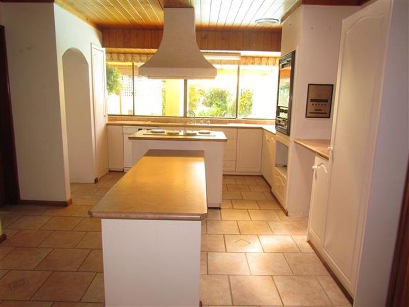 9 Georgian Rise, Willetton WA 6155