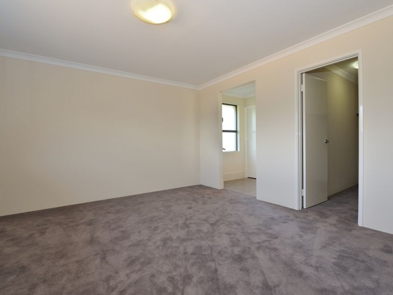 5a Long Street, Beaconsfield WA 6162