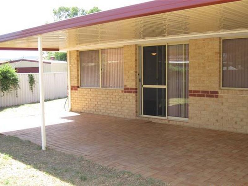 16 Fillmore Way, Gosnells WA 6110