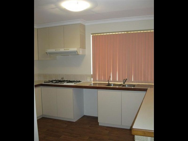 16 Fillmore Way, Gosnells WA 6110