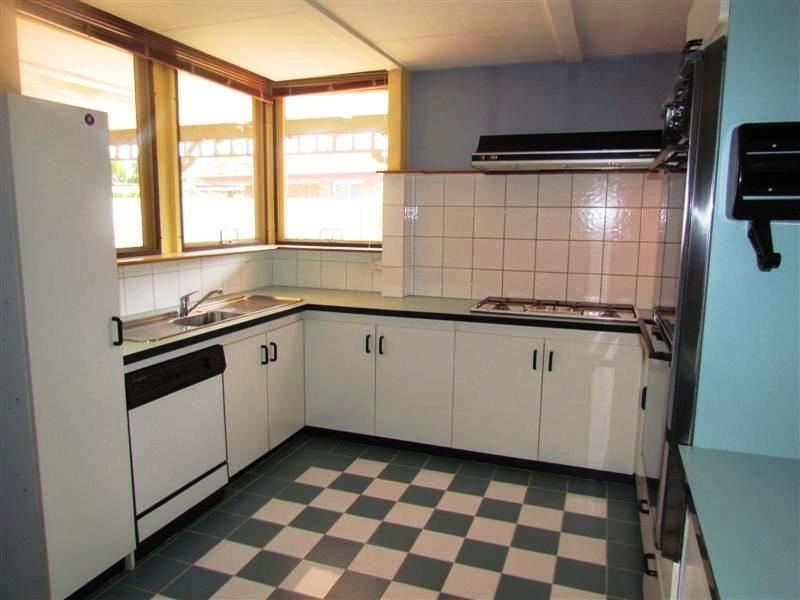 79 Meadowbrook Drive, Parkwood WA 6147