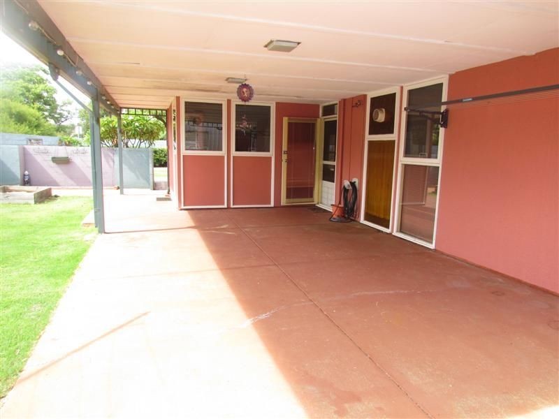 79 Meadowbrook Drive, Parkwood WA 6147