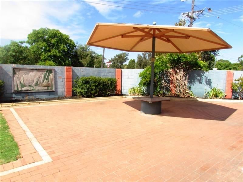 79 Meadowbrook Drive, Parkwood WA 6147