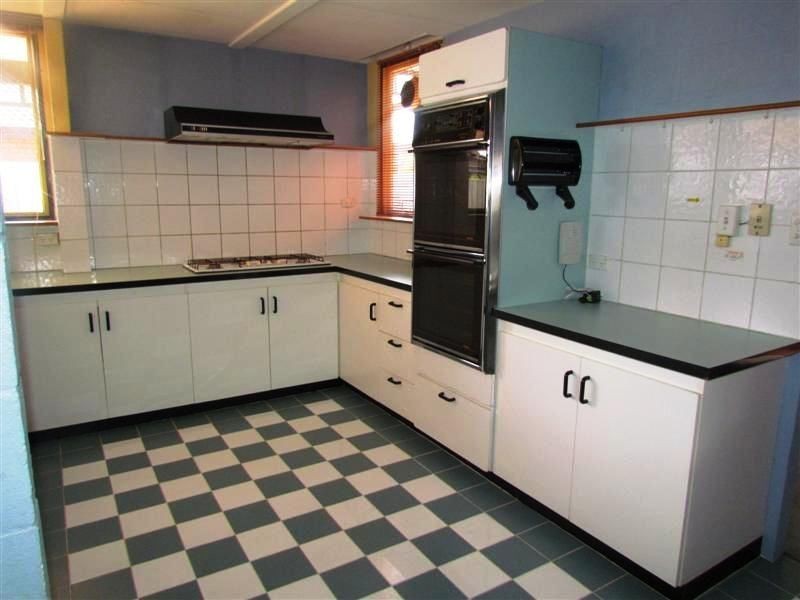 79 Meadowbrook Drive, Parkwood WA 6147