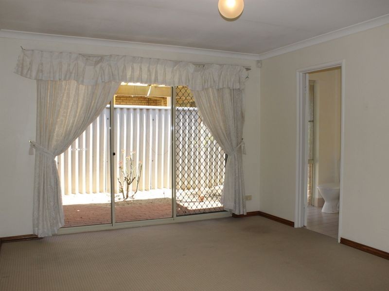 49 Hatherley Parade, Winthrop WA 6150