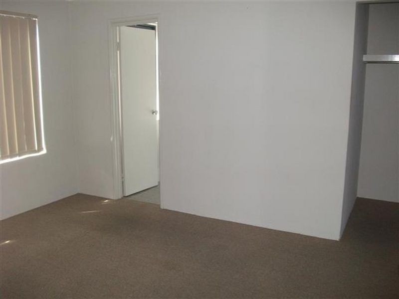 3/24 Windemere Crescent, Nollamara WA 6061