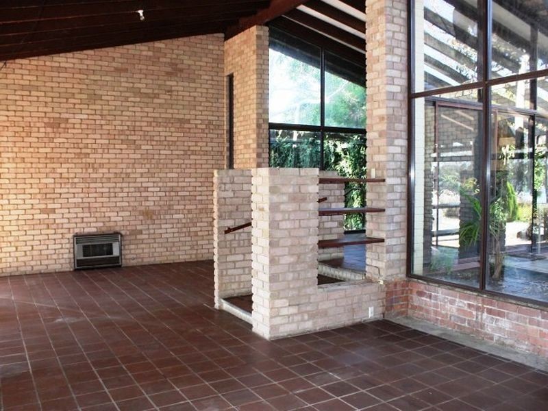 345 Riverton Drive North, Shelley WA 6148