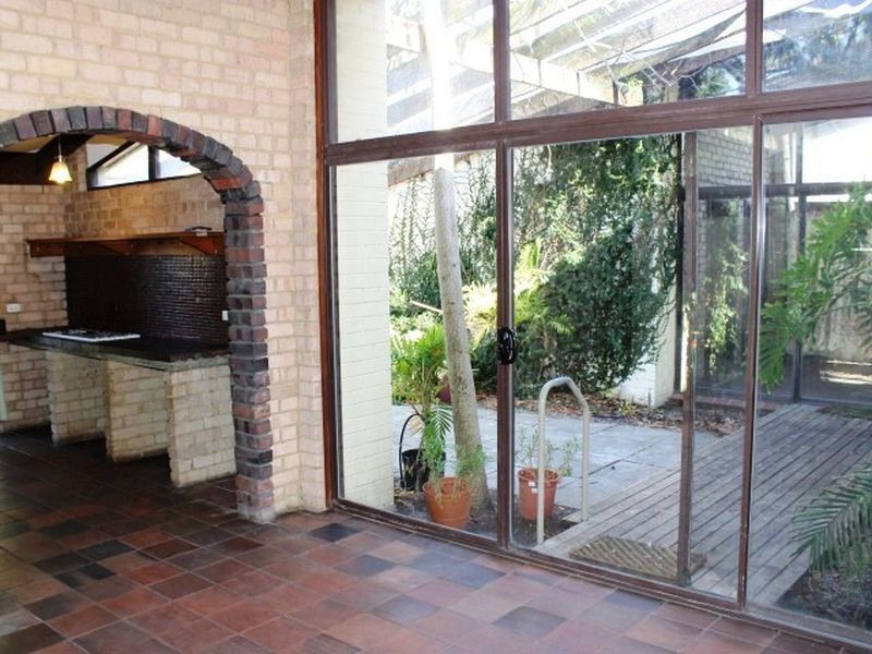 345 Riverton Drive North, Shelley WA 6148