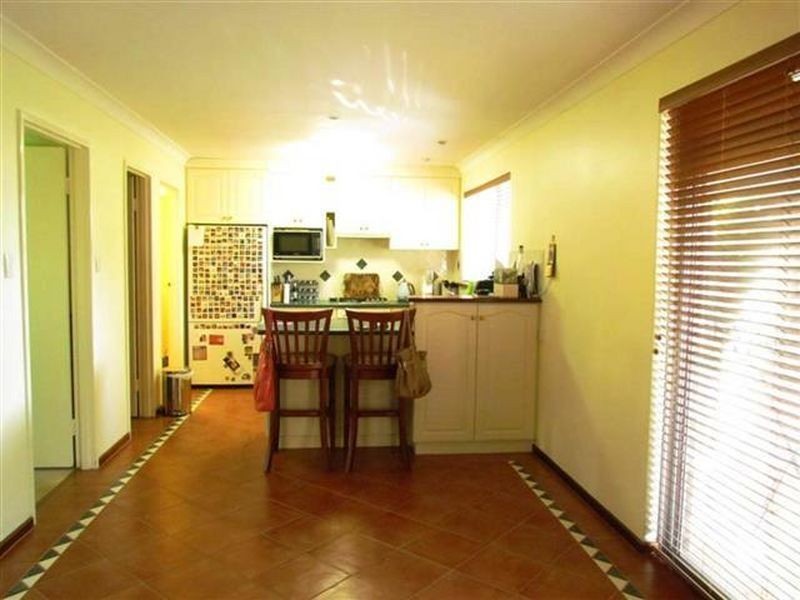 9 Crocus Way, Ferndale WA 6148