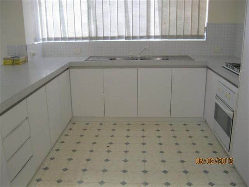 10 Leatherwood Rise, South Lake WA 6164