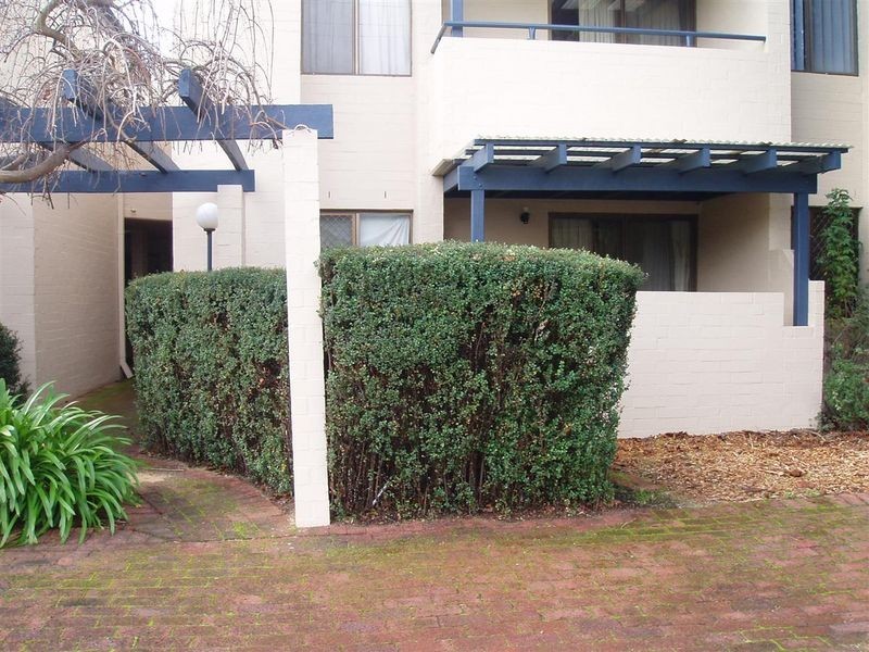 2/1 Brookside Avenue, South Perth WA 6151