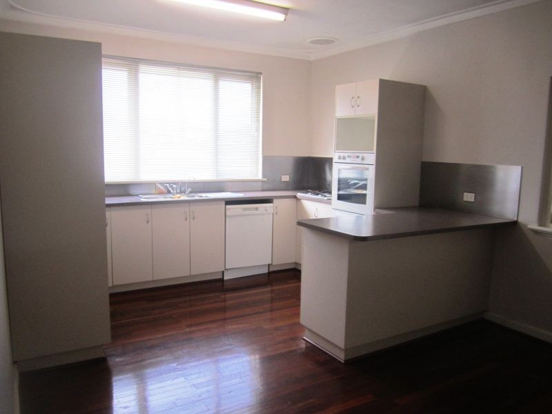 57 Cross Street, Queens Park WA 6107