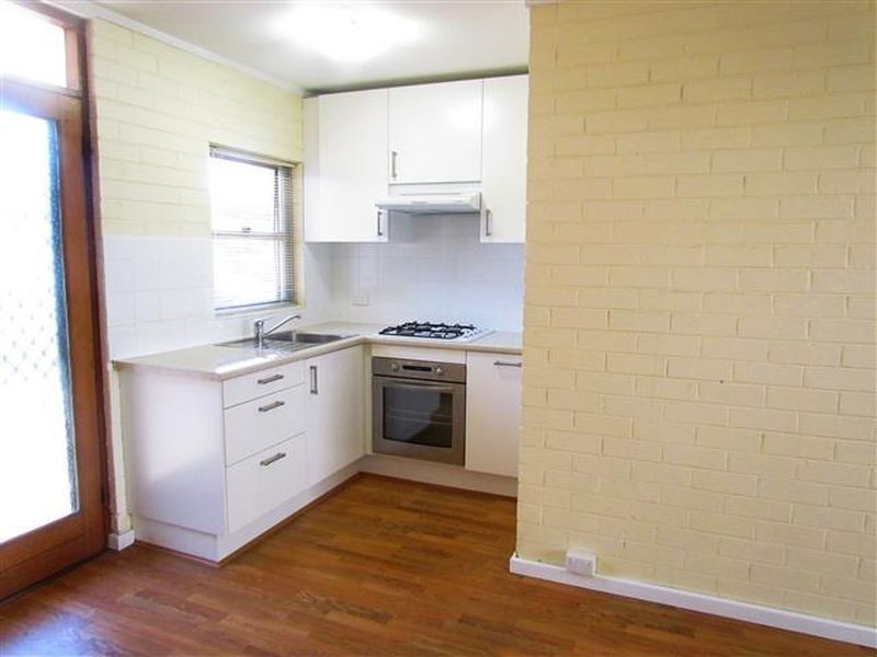 11/318 Canning Highway, Bicton WA 6157