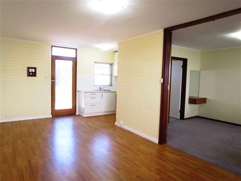 11/318 Canning Highway, Bicton WA 6157