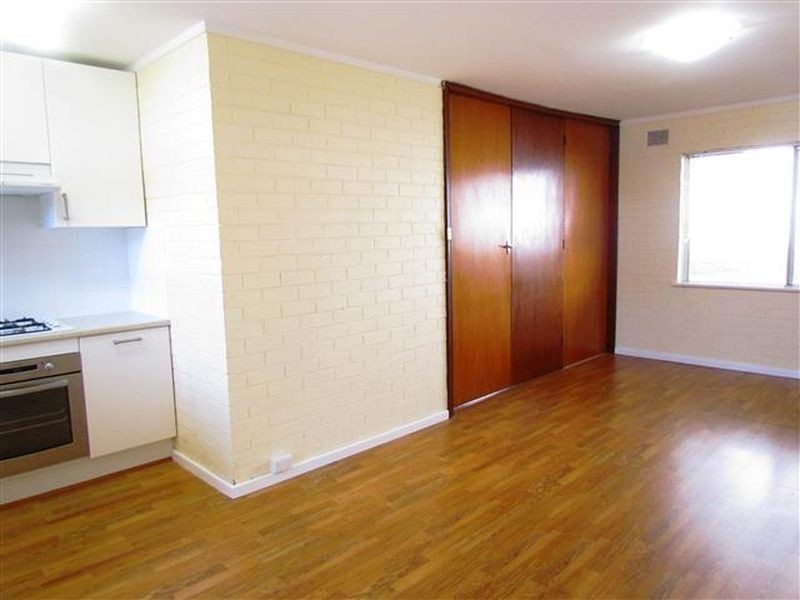 11/318 Canning Highway, Bicton WA 6157