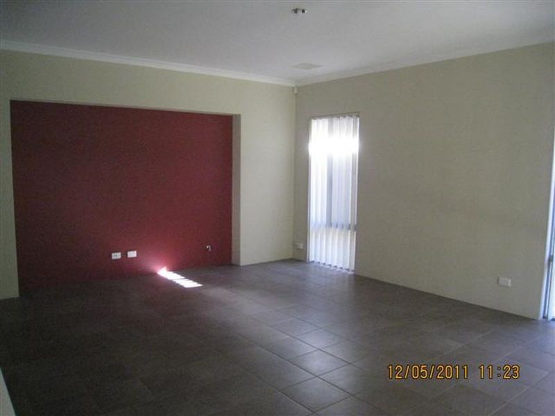 33 Astroloma Drive, Success WA 6164