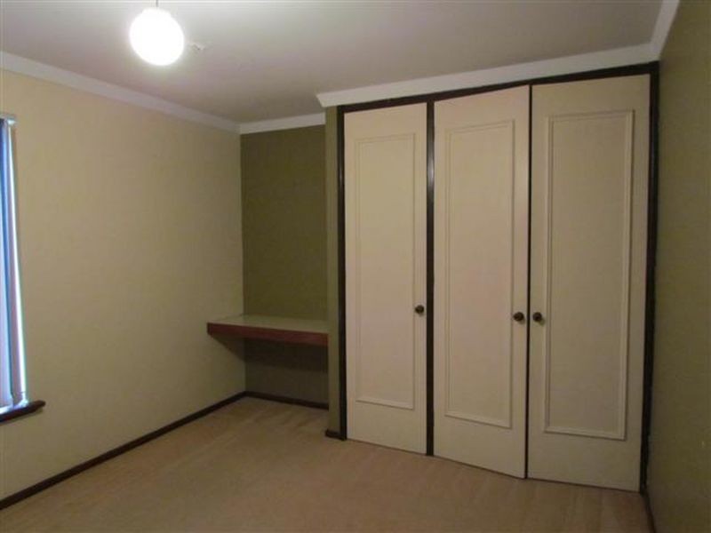5 Merley Way, Parkwood WA 6147