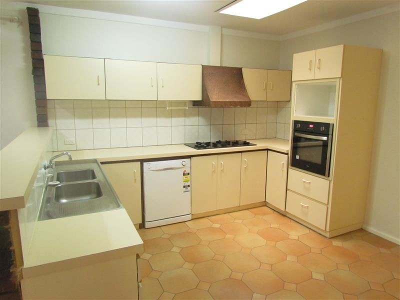 5 Vigors Avenue, Bull Creek WA 6149